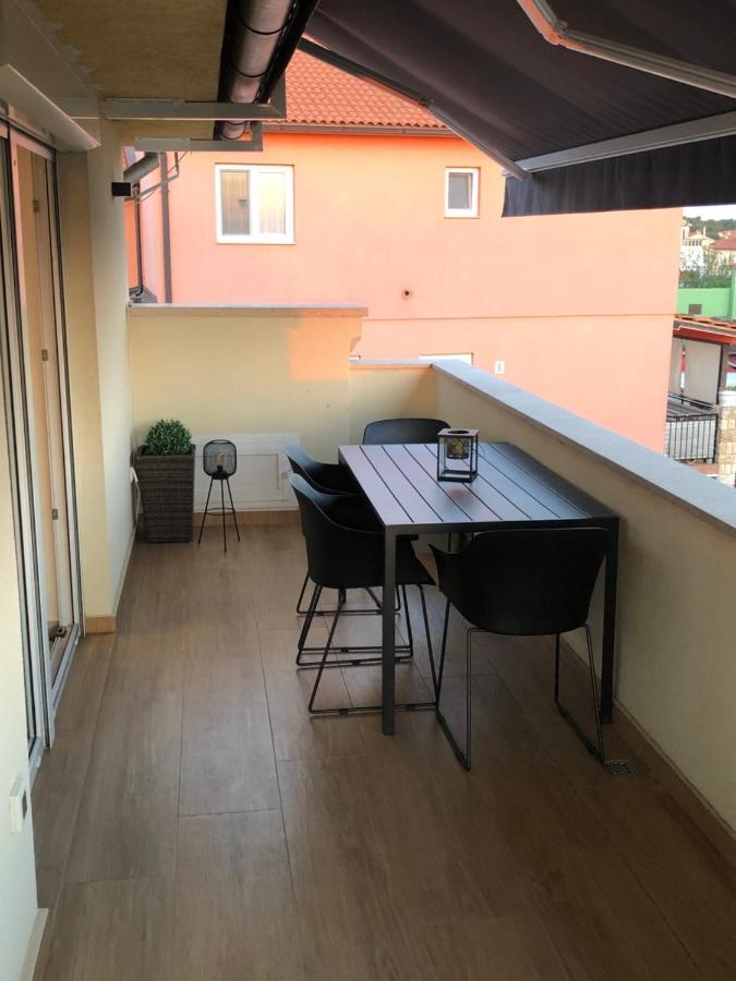 Sunny Apartment Ana ميدولين المظهر الخارجي الصورة