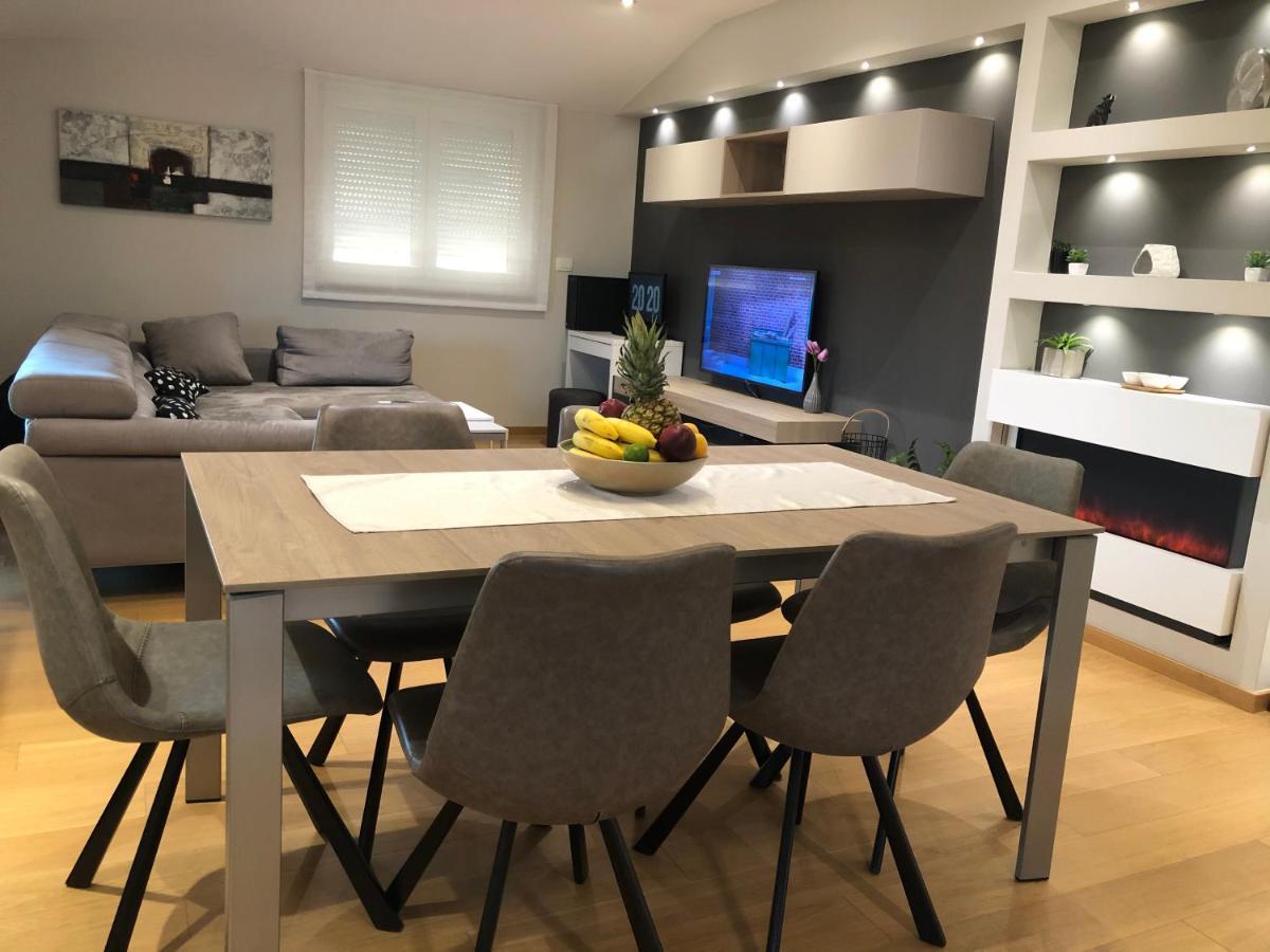 Sunny Apartment Ana ميدولين المظهر الخارجي الصورة